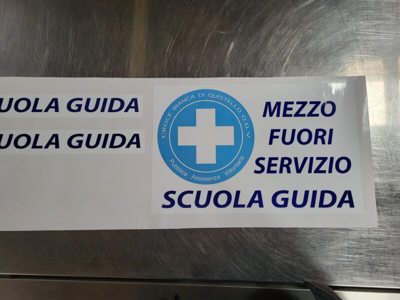 Adesivo stampato e sagomato